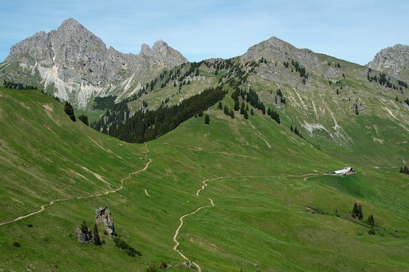 110529_T6558_Hahnenkamm.jpg - Köllenspitze, Schneid und Lechaschauer Alm