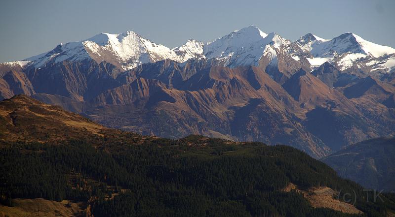 PICT55744_051030_Schwarzkogel_WeisseBerge.jpg - Blick vom Schwarzkogel Richtung Süden